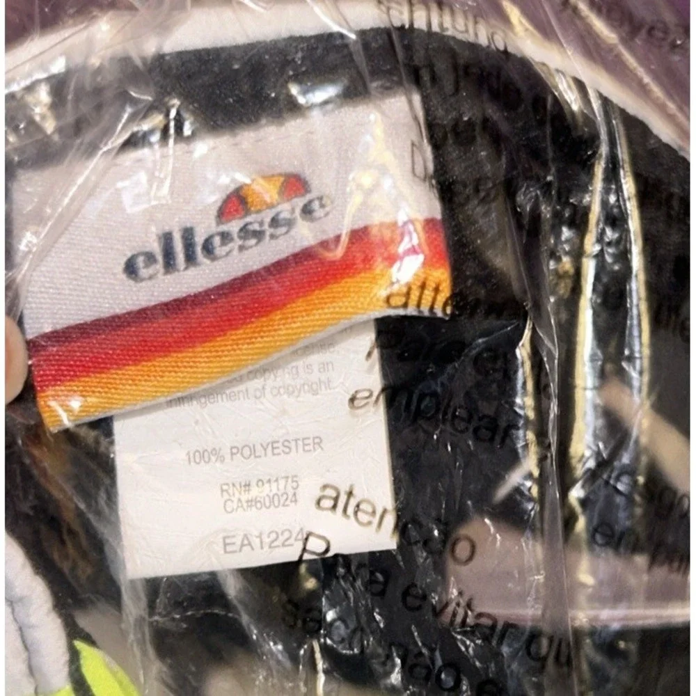 Ellesse black snaphat